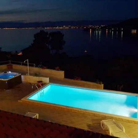 Quadruple 14083a 卡利