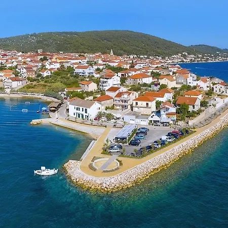 Quadruple 14083a 3* Kali